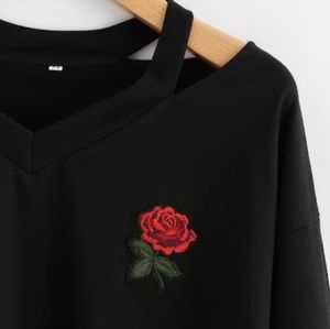 Cut Out Kneck Rose Patch Tee